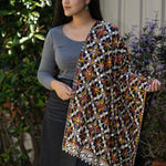 Wrap Yourself in Nepalese Luxury: Pashmina Shawls