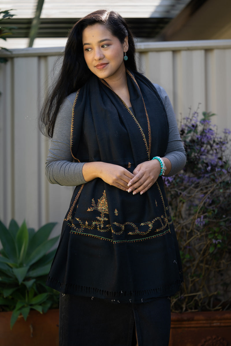 Light Embroidery Pashmina Shawl - Shop now from Himalayas shop