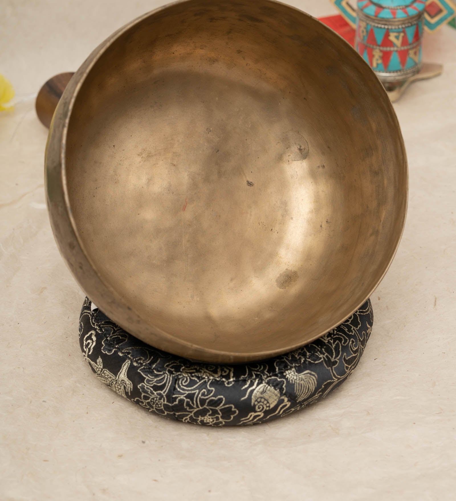 Thadobati Singing Bowl (Lower D3 & Higher A4) for sound and chakra healing.