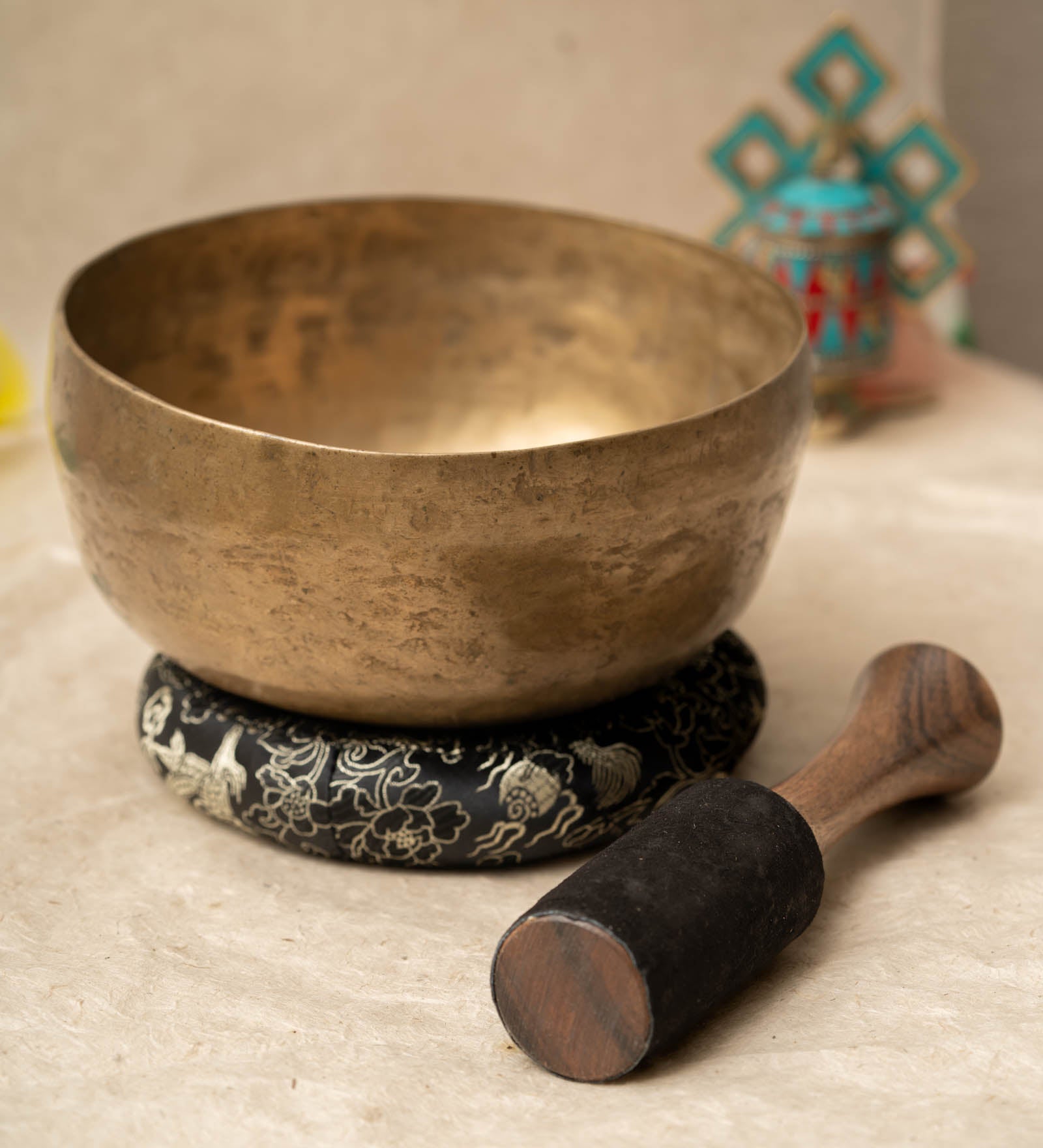 Thadobati Singing Bowl (Lower D3 & Higher A4) for sound and chakra healing.
