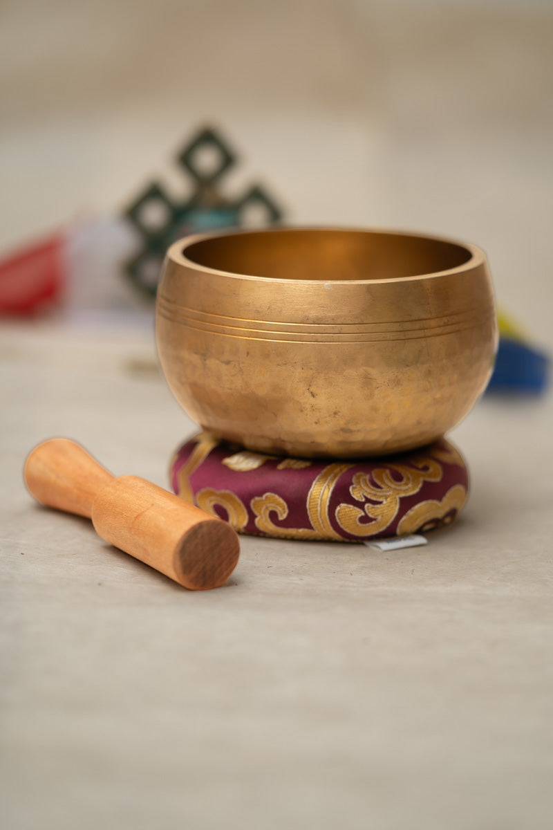 Lingam Singing Bowl