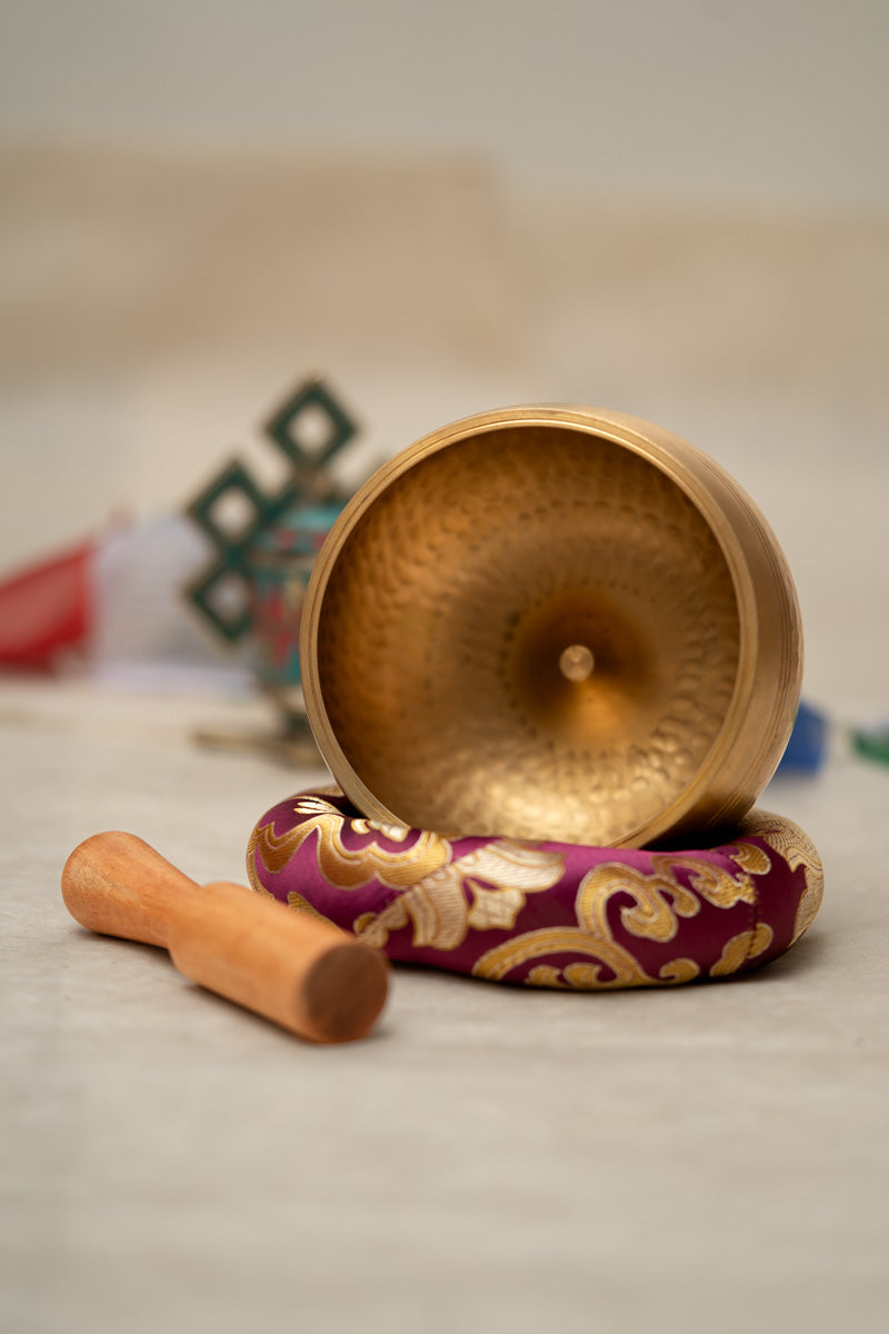 Lingam Singing Bowl