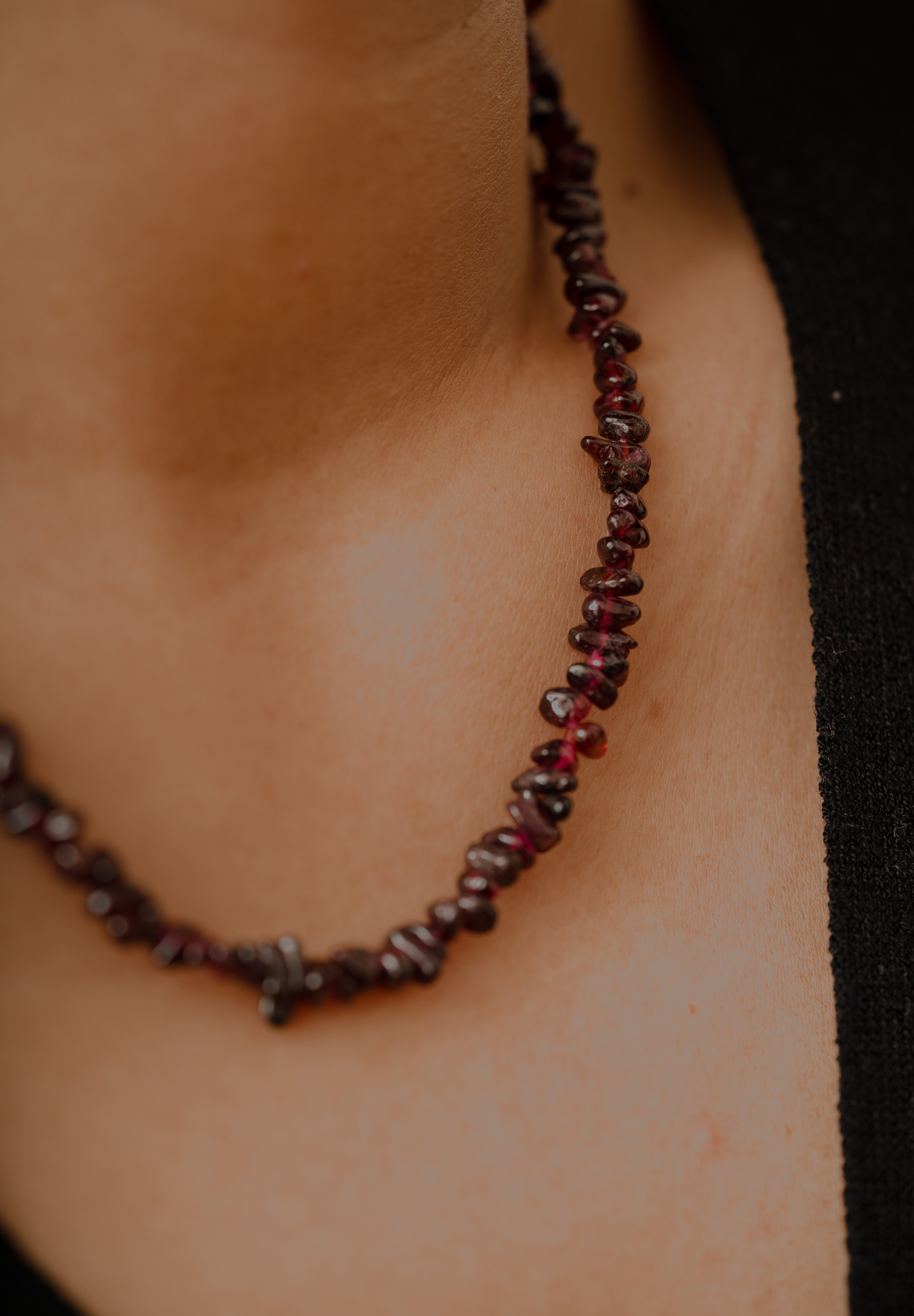 Red Garnet crystal chips necklace wine color