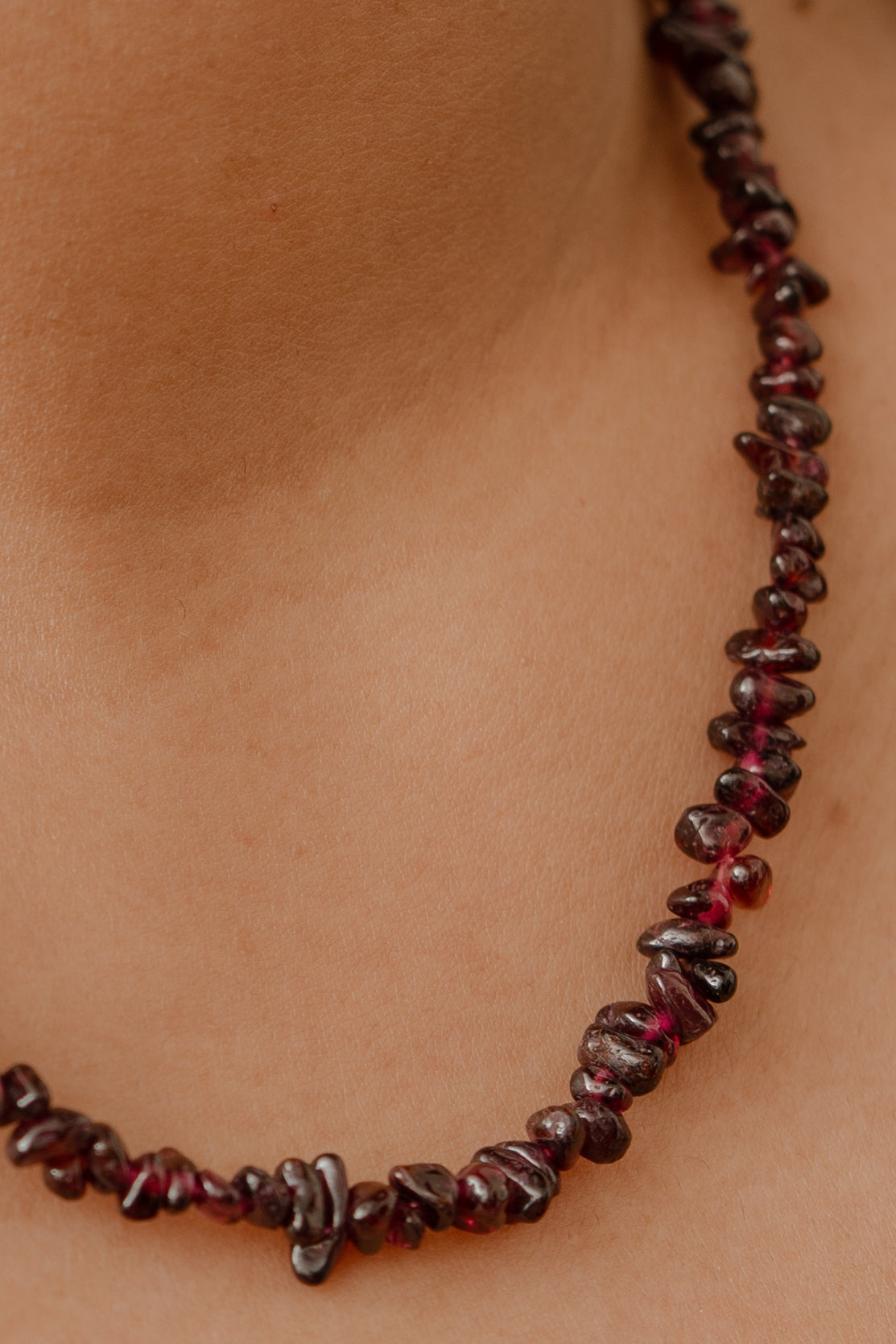Red Garnet crystal chips necklace wine color