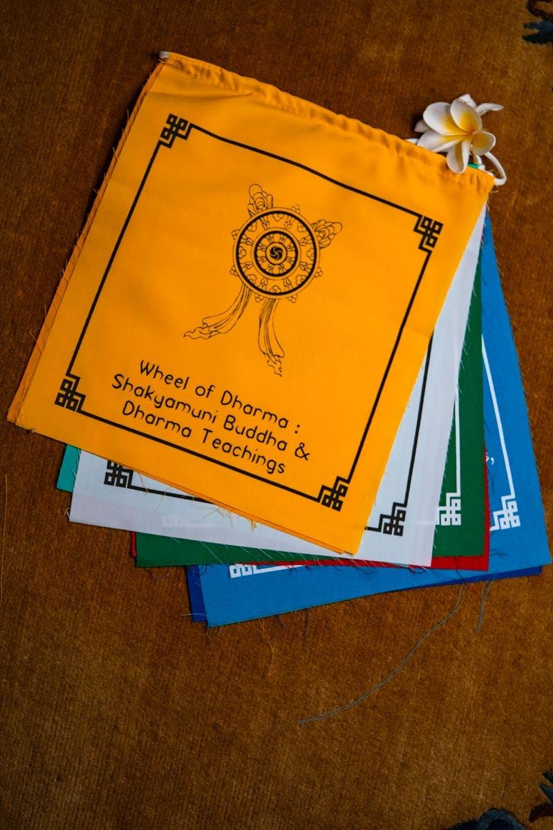 8 Auspicious Symbol Flag for Home and Office