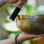 Chakra singing bowl- A complete set with striker and resting cushion