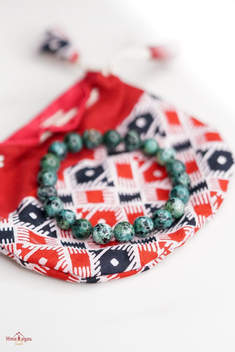 Chrysocolla Bracelets can be used with the Throat Chakra, where it helps with wise communication, or with the Heart Chakra to balance and strengthen, helping one to learn how to live from the truth of the Heart.