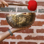 Chengresi Singing Bowl for meditation and healing. Large size Singing Bowl for Altar space.