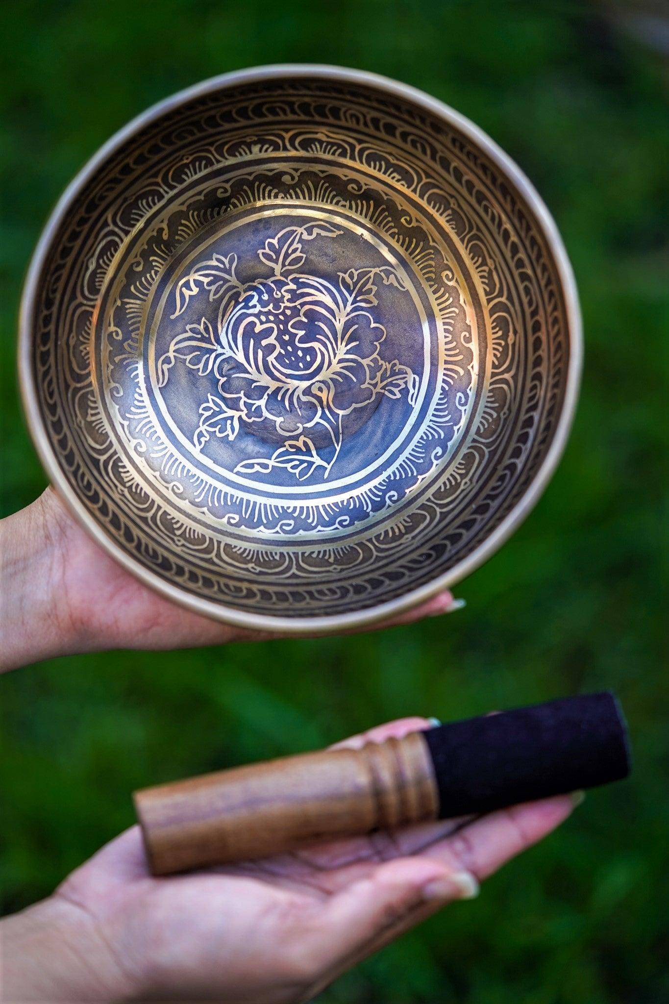 Lotus Singing Bowl - Himalayas Shop