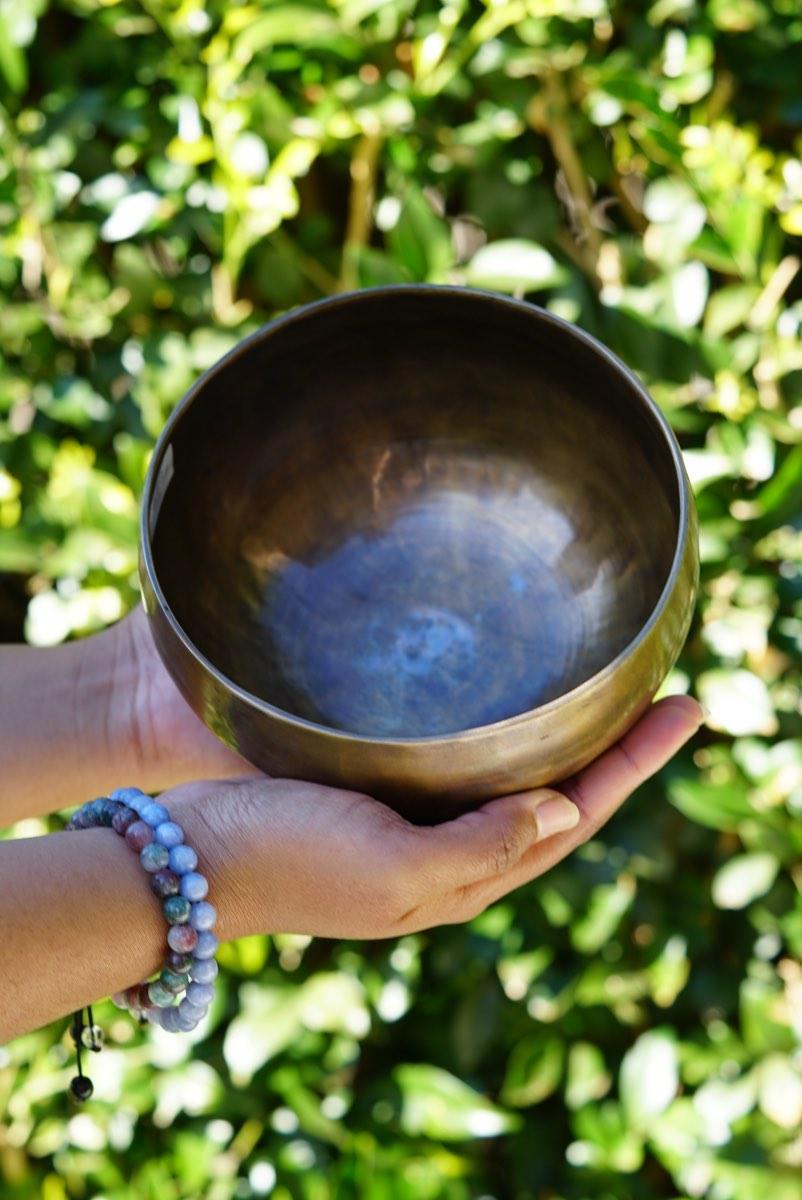 singing bowl for chakra healing and meditation