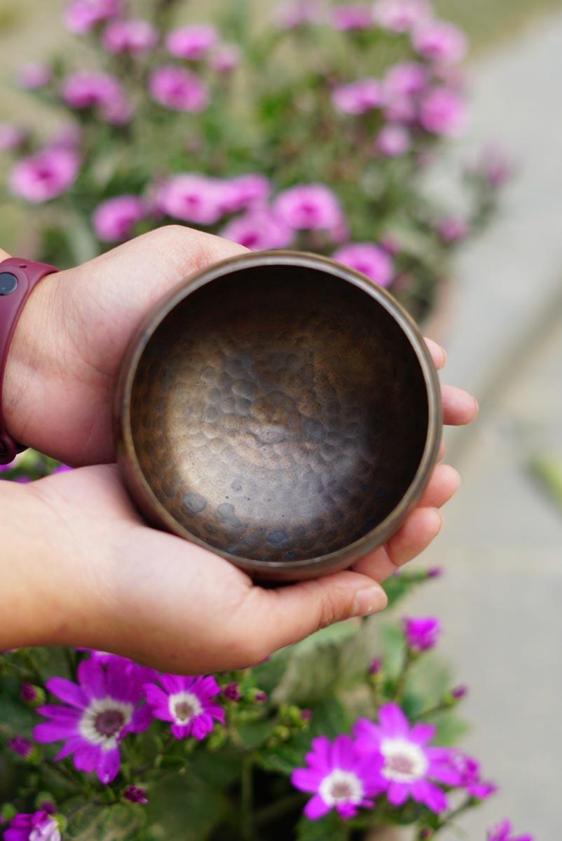 Dotted hammered singing bowl from Nepal