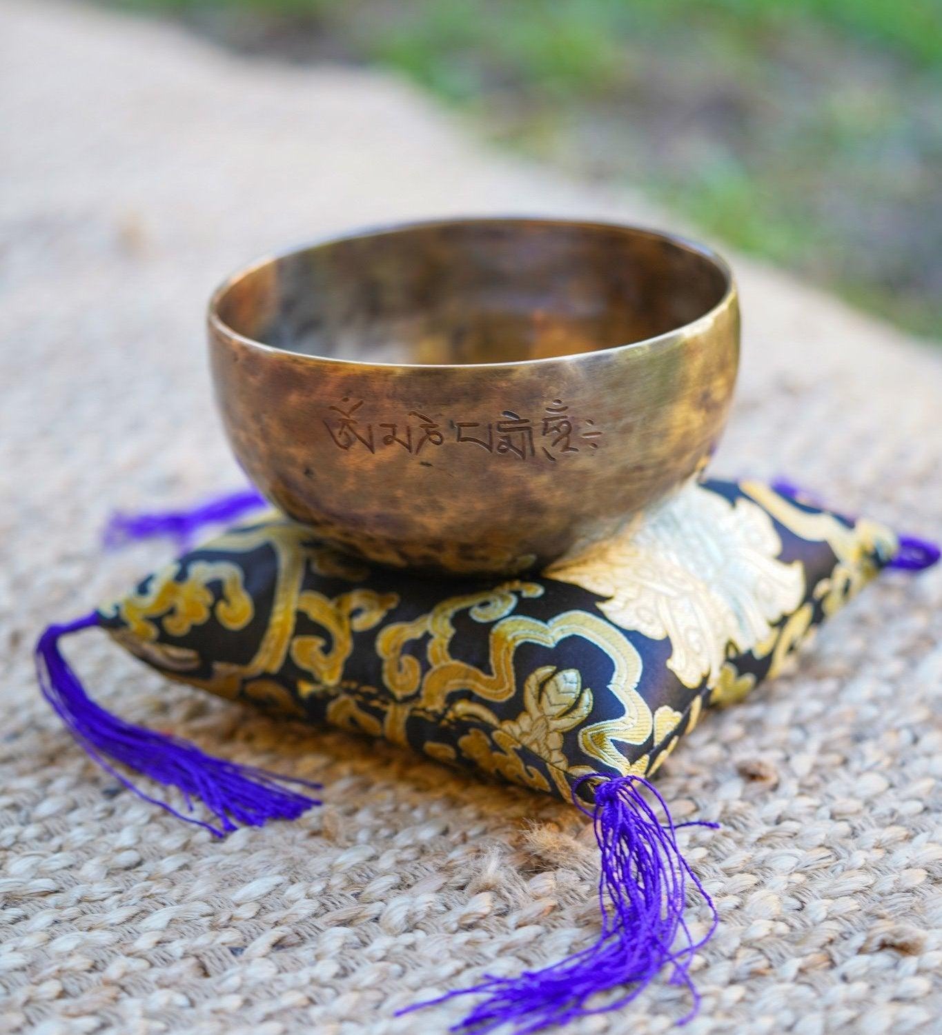 Himalayas Full Moon Singing Bowl - Himalayas Shop