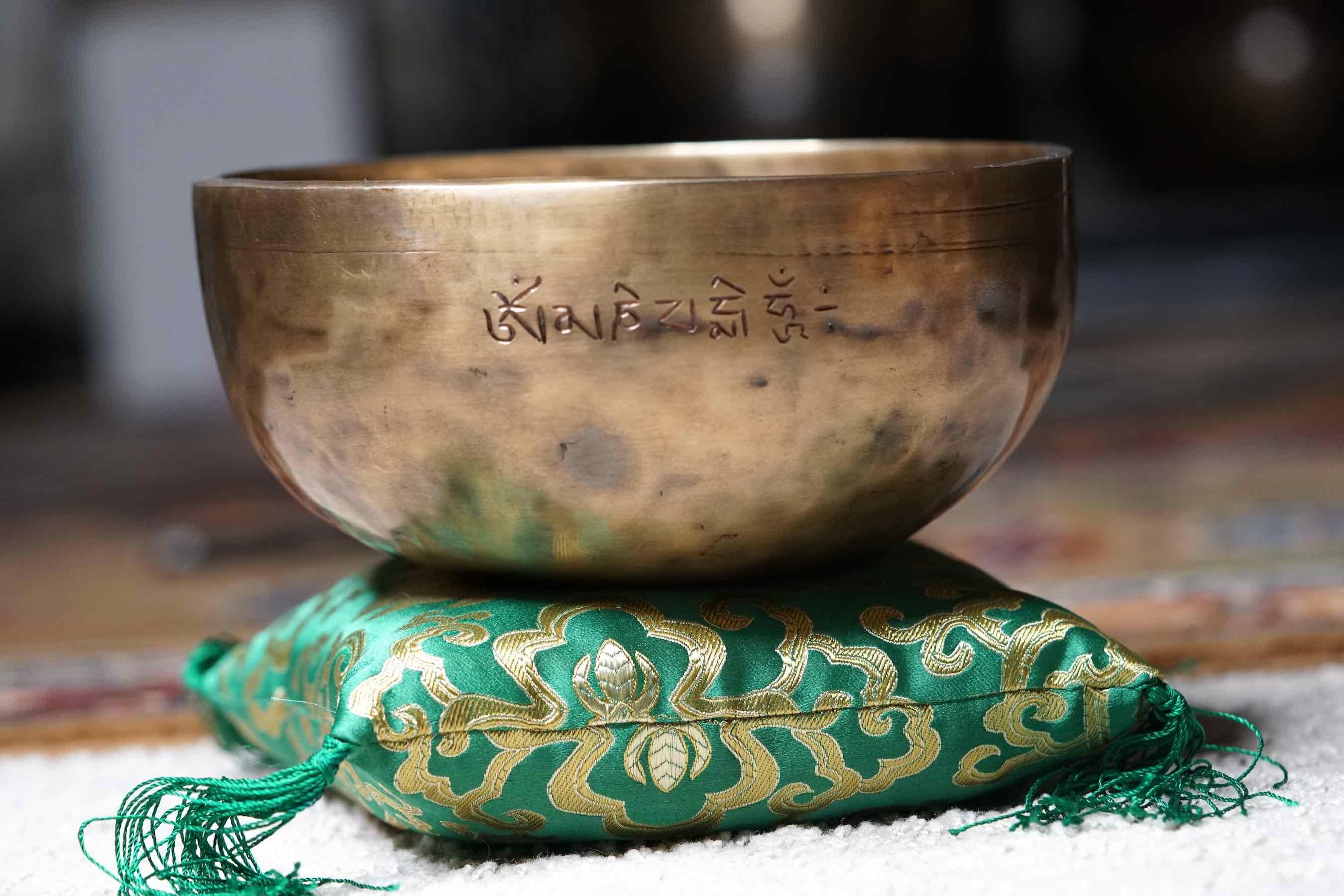 Square Silk Cushion for Singing Bowl