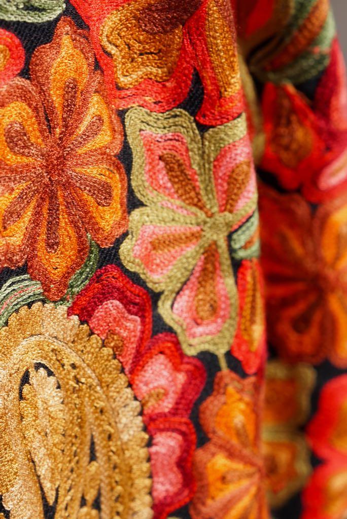 Buy our best hand woven pashmina stole online at lowest price. These Cashmere Embroidery stole has a great design for any wear at any place made ethically by supporting people from Himalayas.