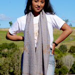 Lavender color pure pashmina shawl from Nepal for women. Pair it up with any attire for the classy look.