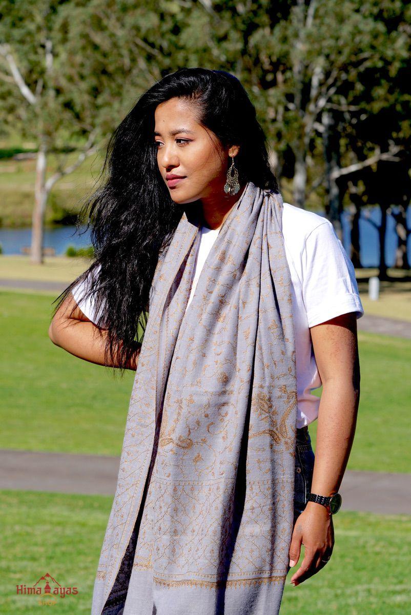 Lavender color pure pashmina shawl from Nepal for women. Pair it up with any attire for the classy look.