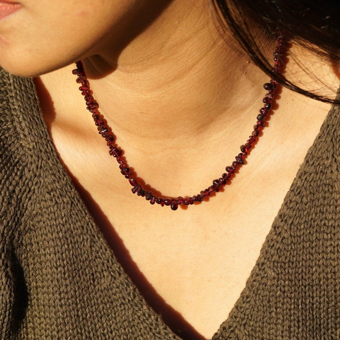 Red Garnet crystal chips necklace wine color