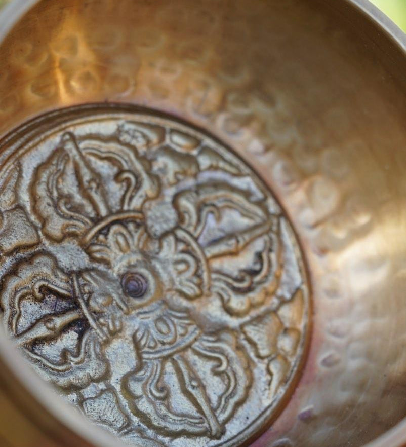 Vajra singing bowl hand hammered tibetan bell
