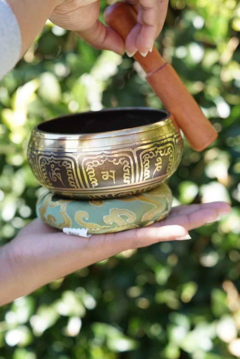 singing bowl for chakra healing and meditation