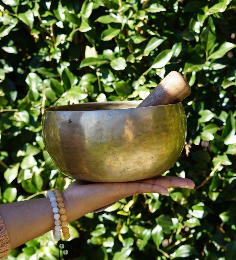 Antique Singing Bowl for sound healing and meditation