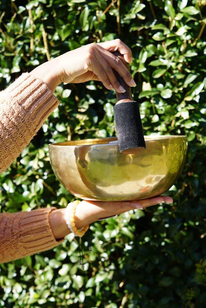 Tibetan Singing Bowl For Sound healing and meditation