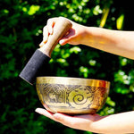 Ganesh Singing bowl for sound healing and meditation. Himalayas Shop special collection singing Bowl at lowest price with free cushion and suede mallet.