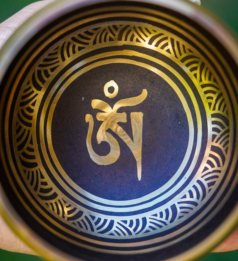 OM Mantra Singing Bowl - Himalayas Shop