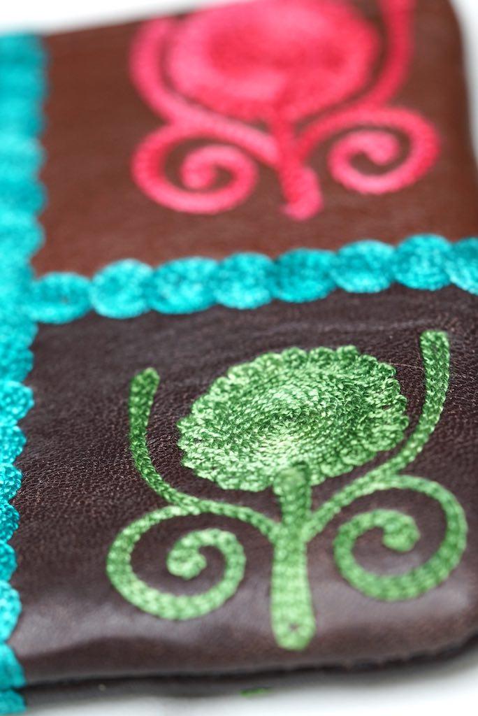 Unique style women purse with hand embroidery, easy to carry and stylist design