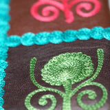 Unique style women purse with hand embroidery, easy to carry and stylist design