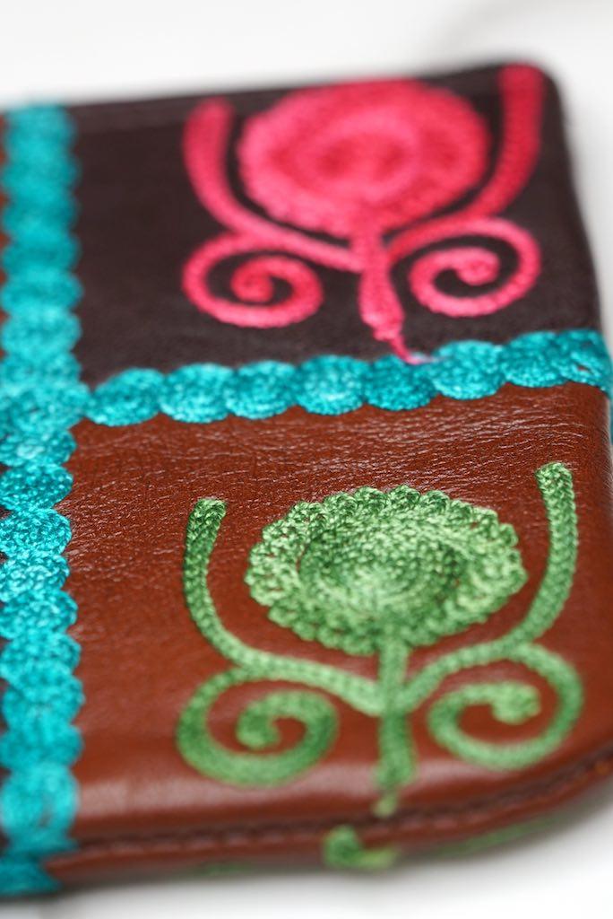 Unique style women purse with hand embroidery, easy to carry and stylist design