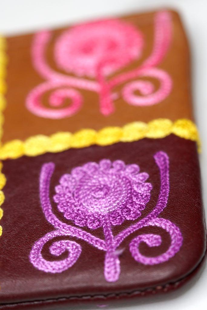 Unique style women purse with hand embroidery, easy to carry and stylist design