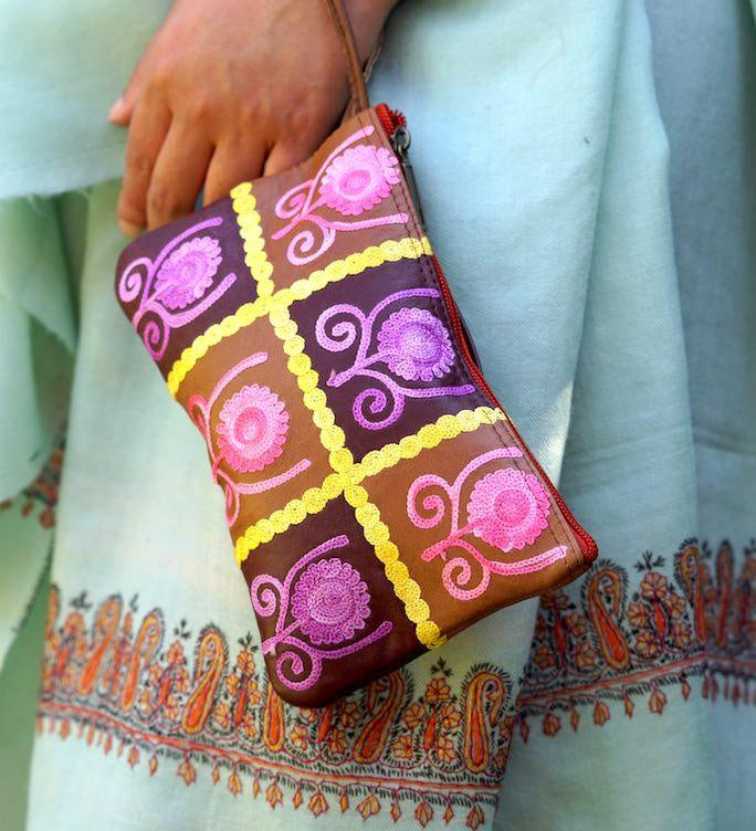 Unique style women purse with hand embroidery, easy to carry and stylist design