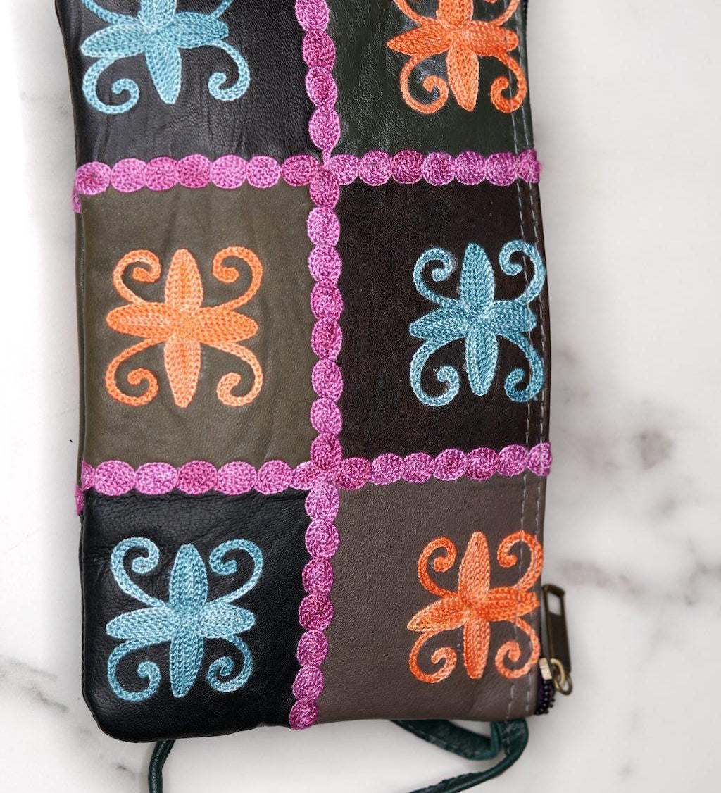 Everyday use women purse with Cashmere design for stylish look.