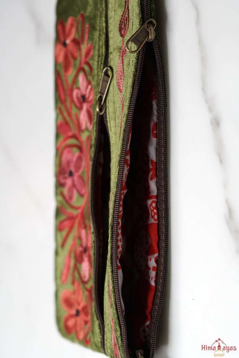 Unique style women wristlet pouch  with hand embroidery, easy to carry and stylist design