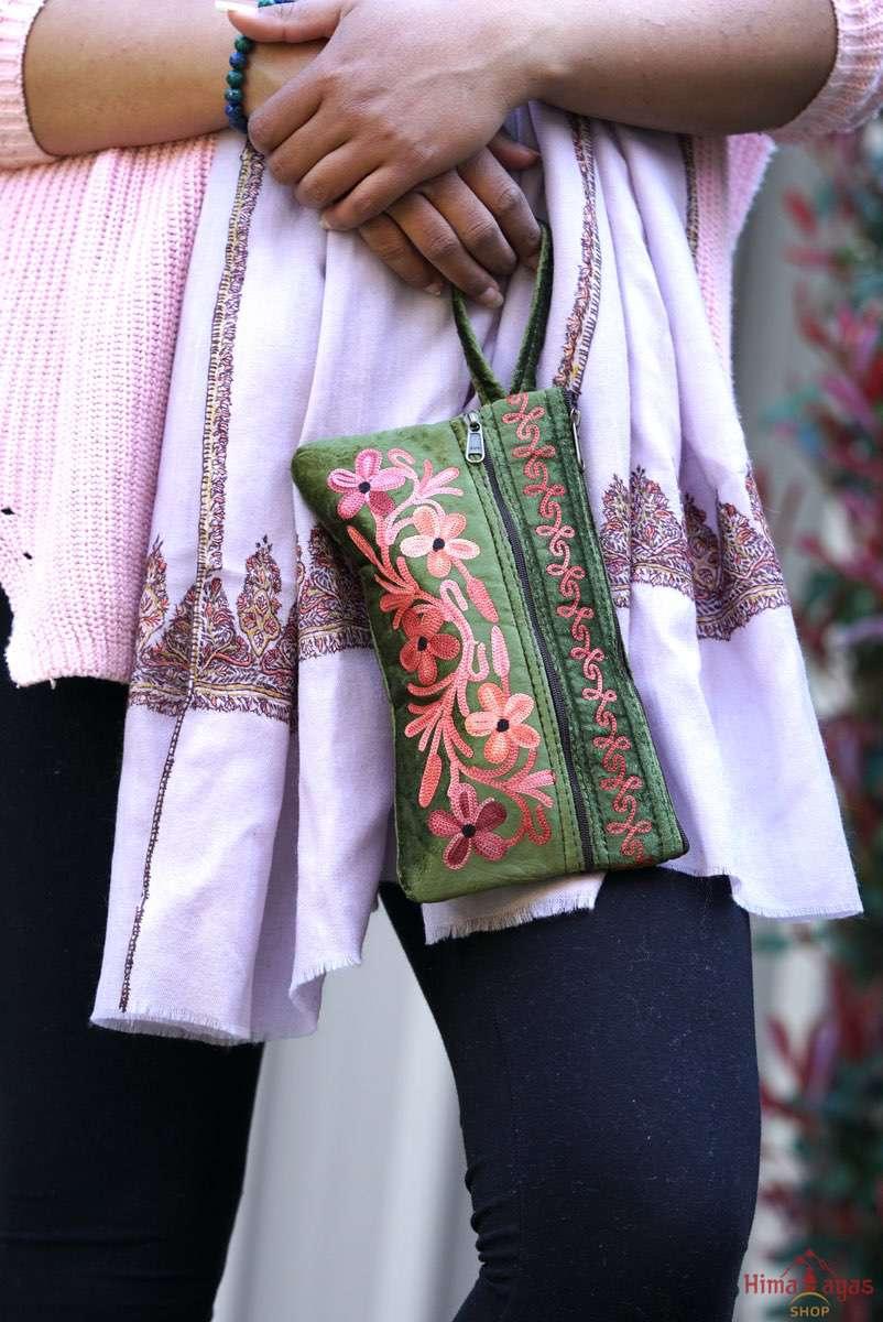 Unique style women wristlet pouch  with hand embroidery, easy to carry and stylist design