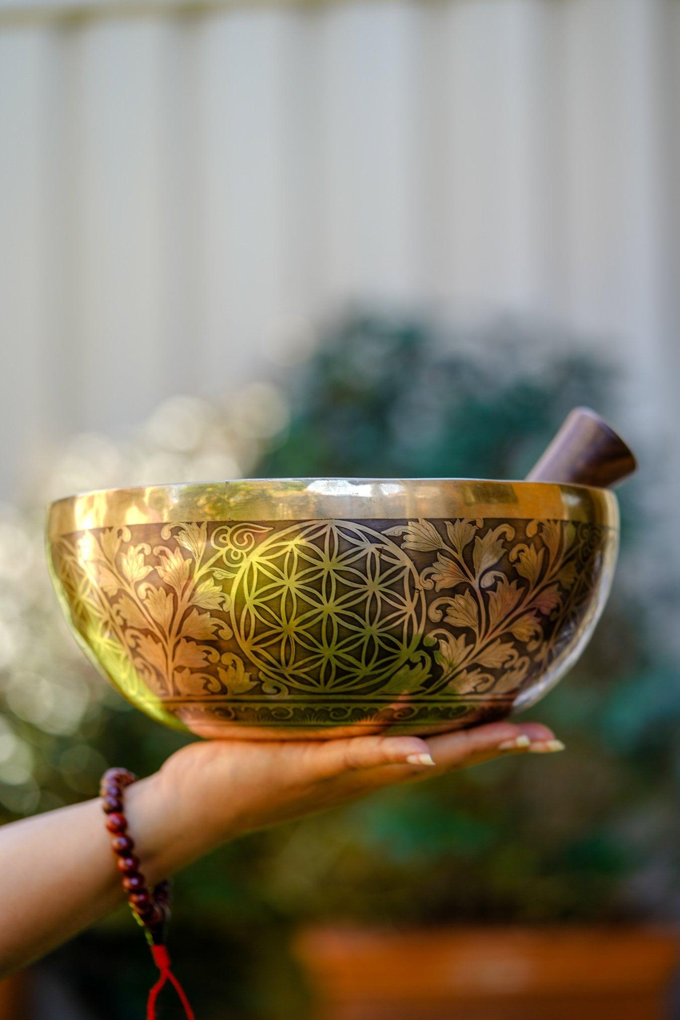 White tara Singing Bowl large size