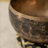 Kopre singing bowl with 432Hz overtone for meditation and sound healing