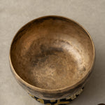 Kopre singing bowl with 432Hz overtone for meditation and sound healing