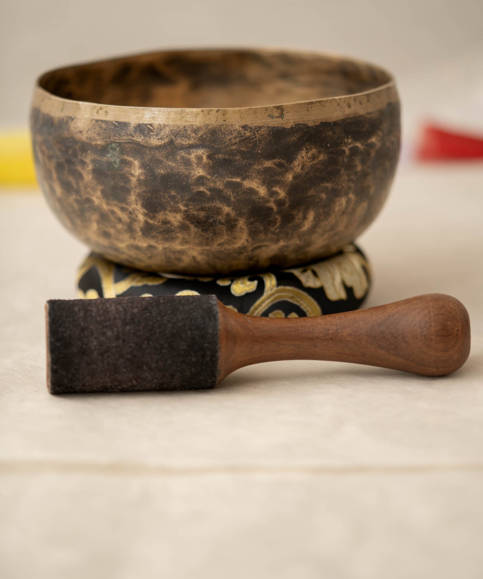 Kopre singing bowl with 432Hz overtone for meditation and sound healing
