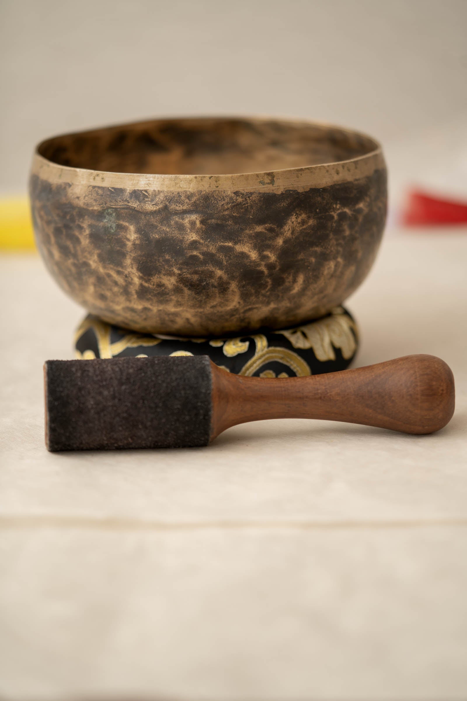 Kopre singing bowl with 432Hz overtone for meditation and sound healing