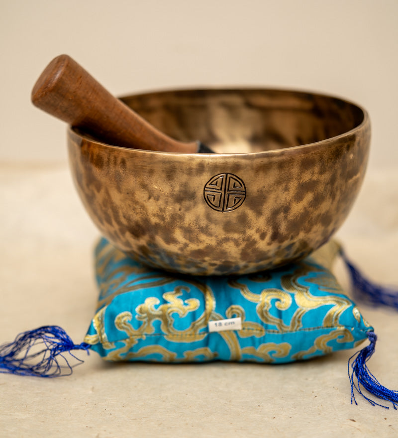 Throat Chakra Moon Bowl G2 (98 Hz) C6 (1070 Hz)