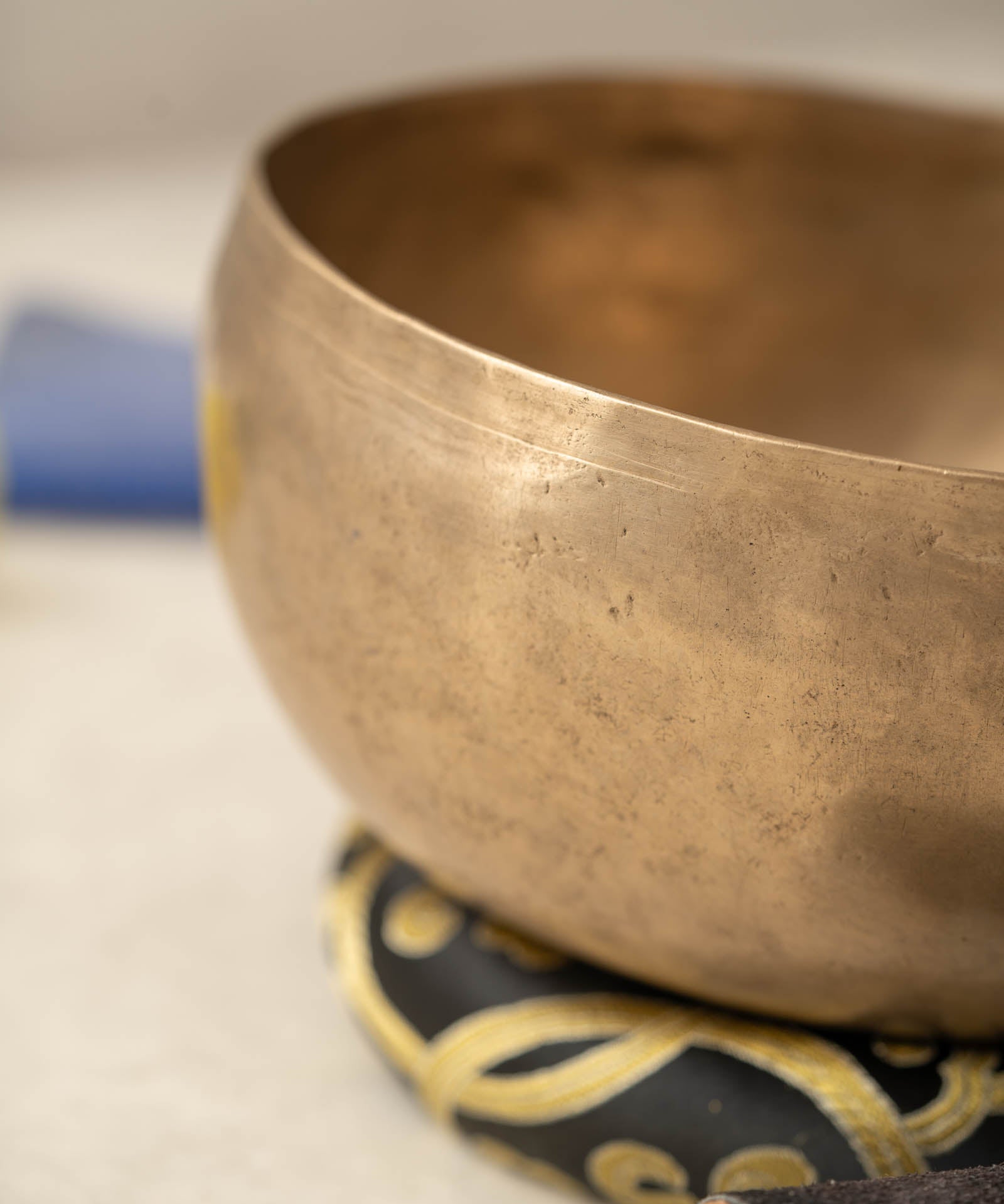 Handmade KOPRE BOWL with D3 Sacral Chakra fundamental note and G4 Throat Chakra overtone for meditation, sound healing, and yoga.