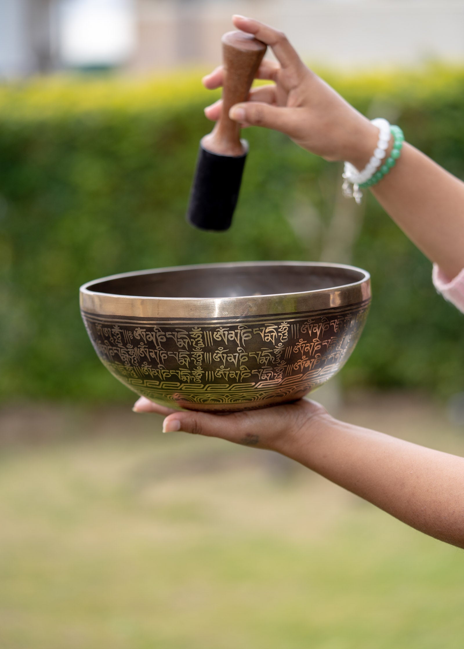 7 Chakra Singing Bowl for sound therapy.
