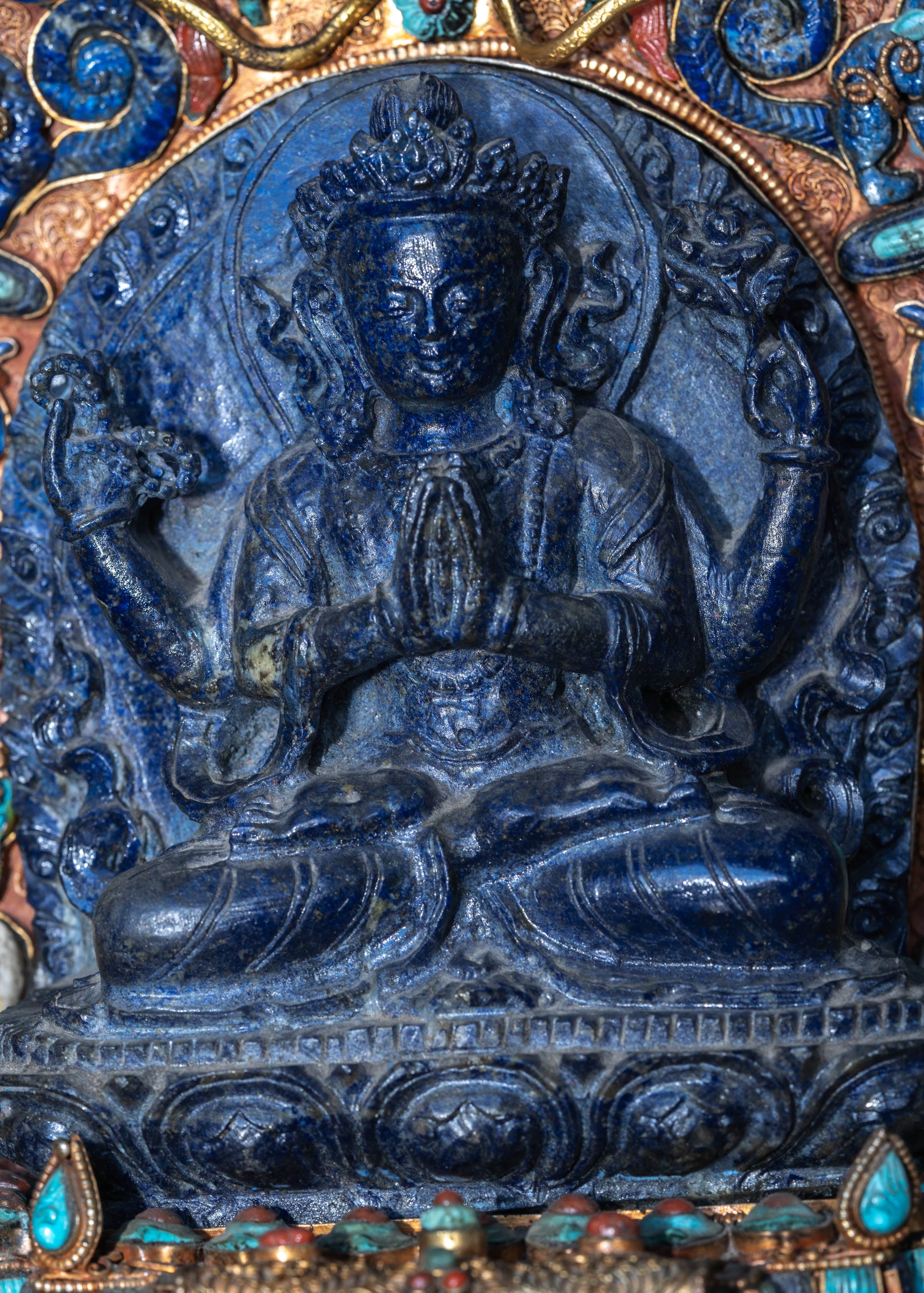 Chengresi Statue on Lapis Stone.