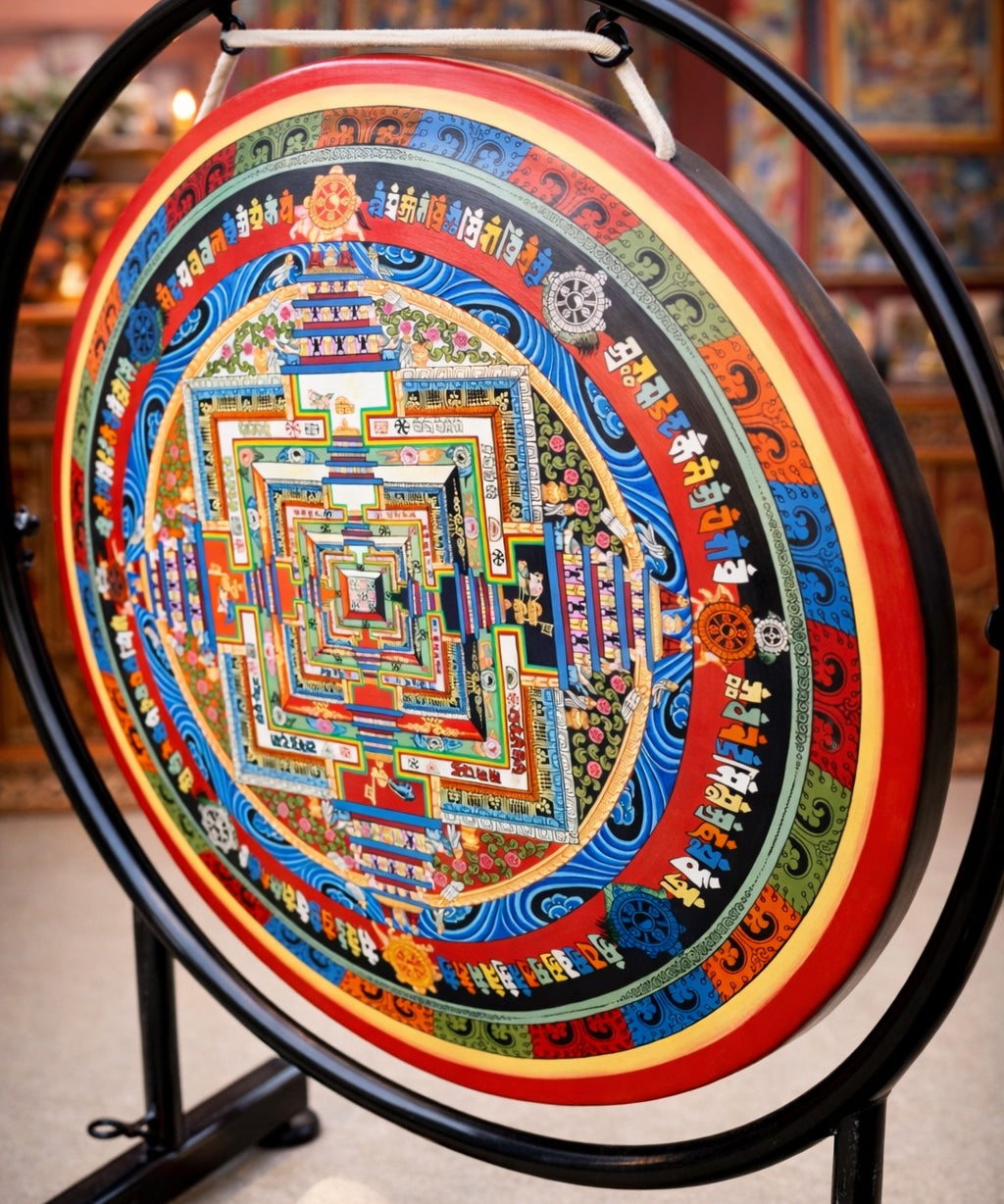 Gong with painting