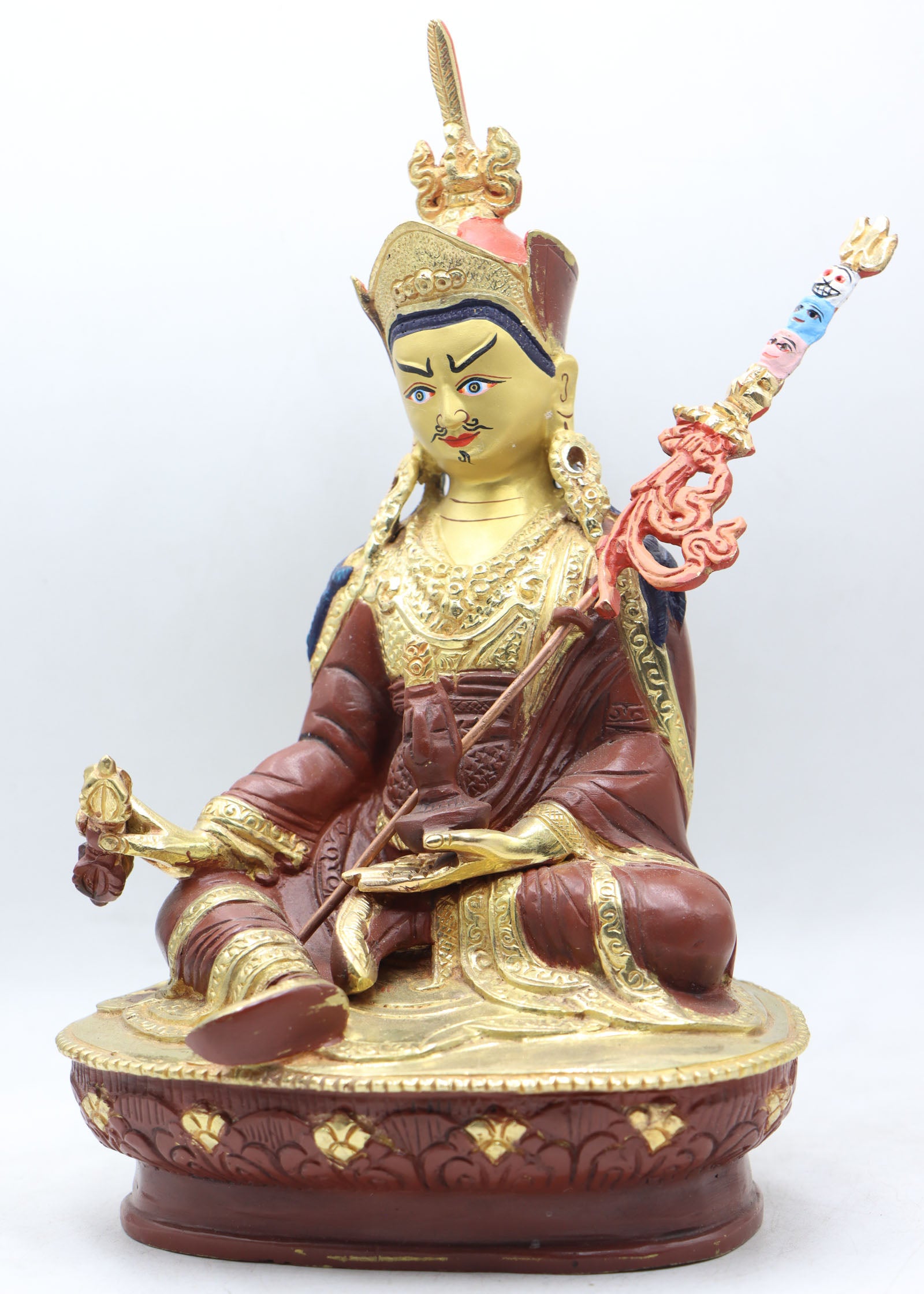 Guru Rinpoche Statue serves as a focal point for devotion, meditation, and spiritual practice.