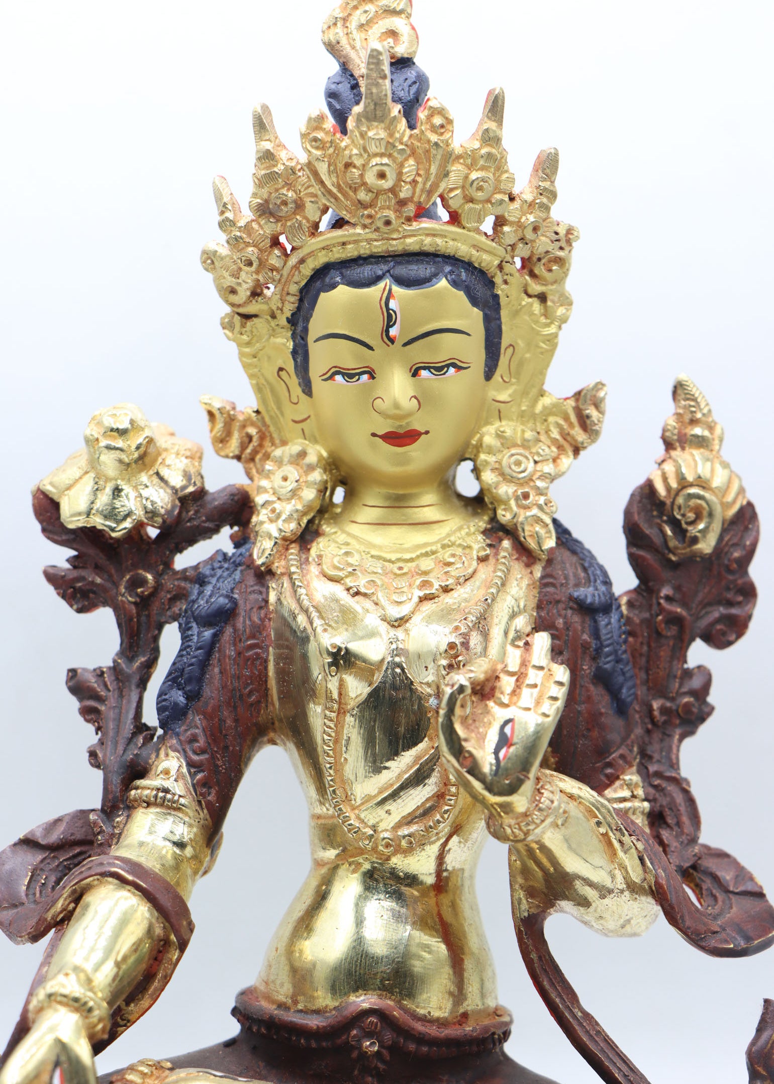 White Tara Statue for devotion and meditation in Buddhist practices.