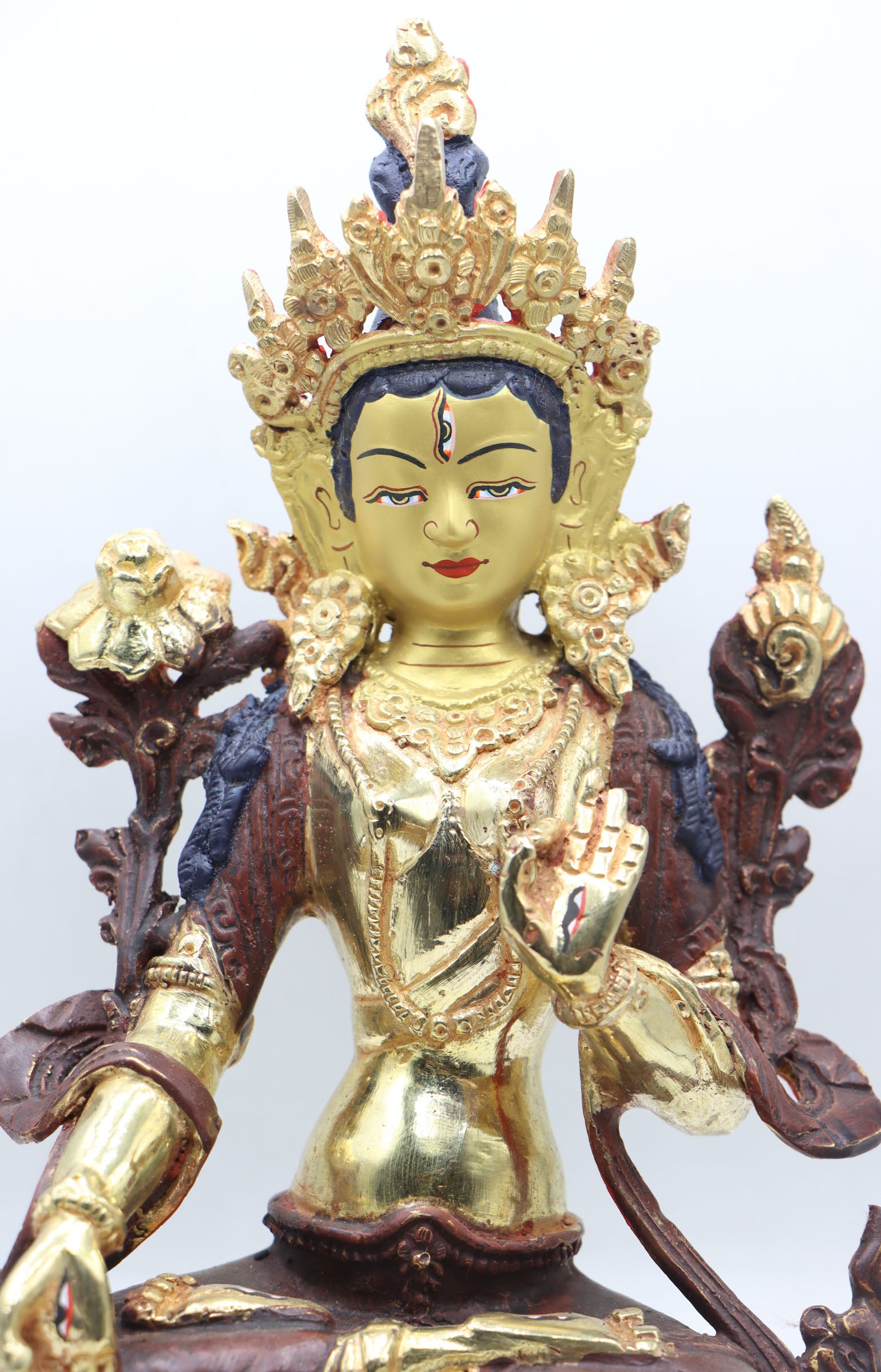 White Tara Statue for devotion and meditation in Buddhist practices.