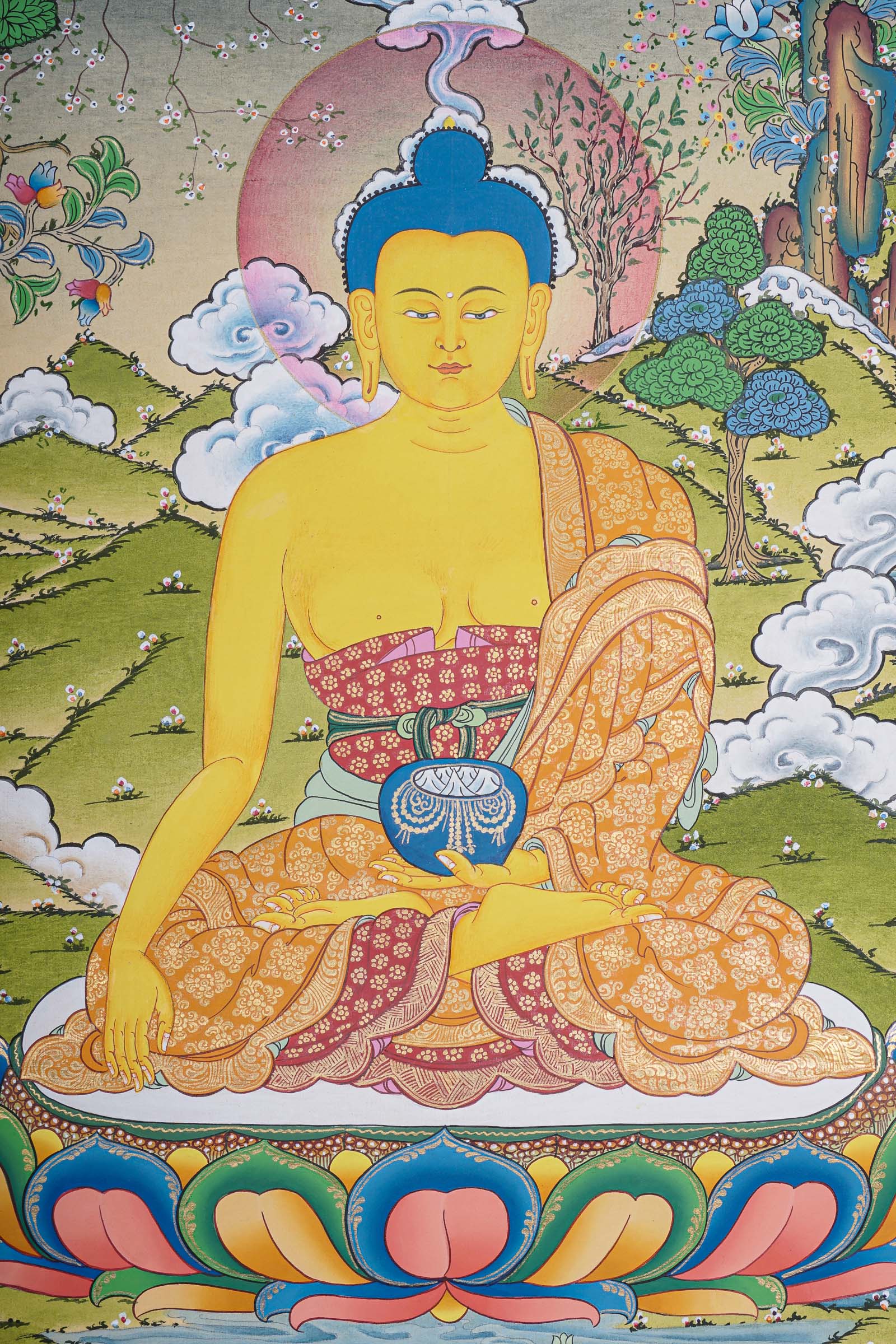 Shakyamuni Buddha Thangka for prayer and meditation.