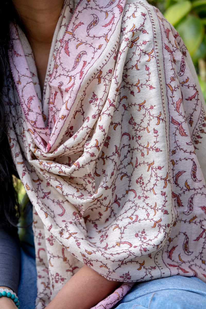 Pashmina shawl for girls made from himalayas